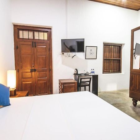 Thambu Illam Hotel จาฟนา ภายนอก รูปภาพ