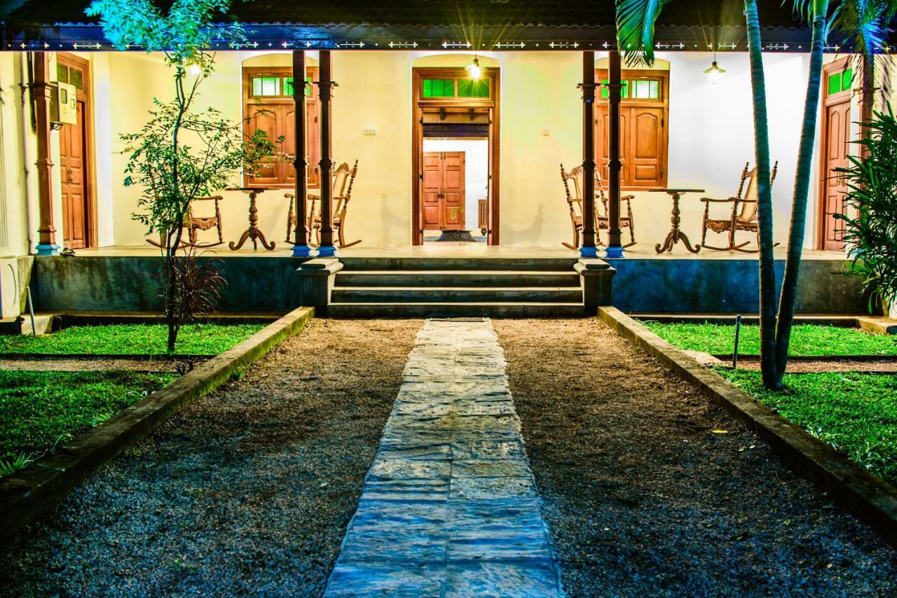 Thambu Illam Hotel จาฟนา ภายนอก รูปภาพ