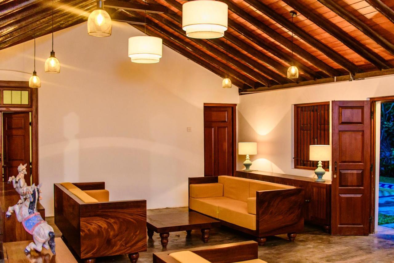 Thambu Illam Hotel จาฟนา ภายนอก รูปภาพ