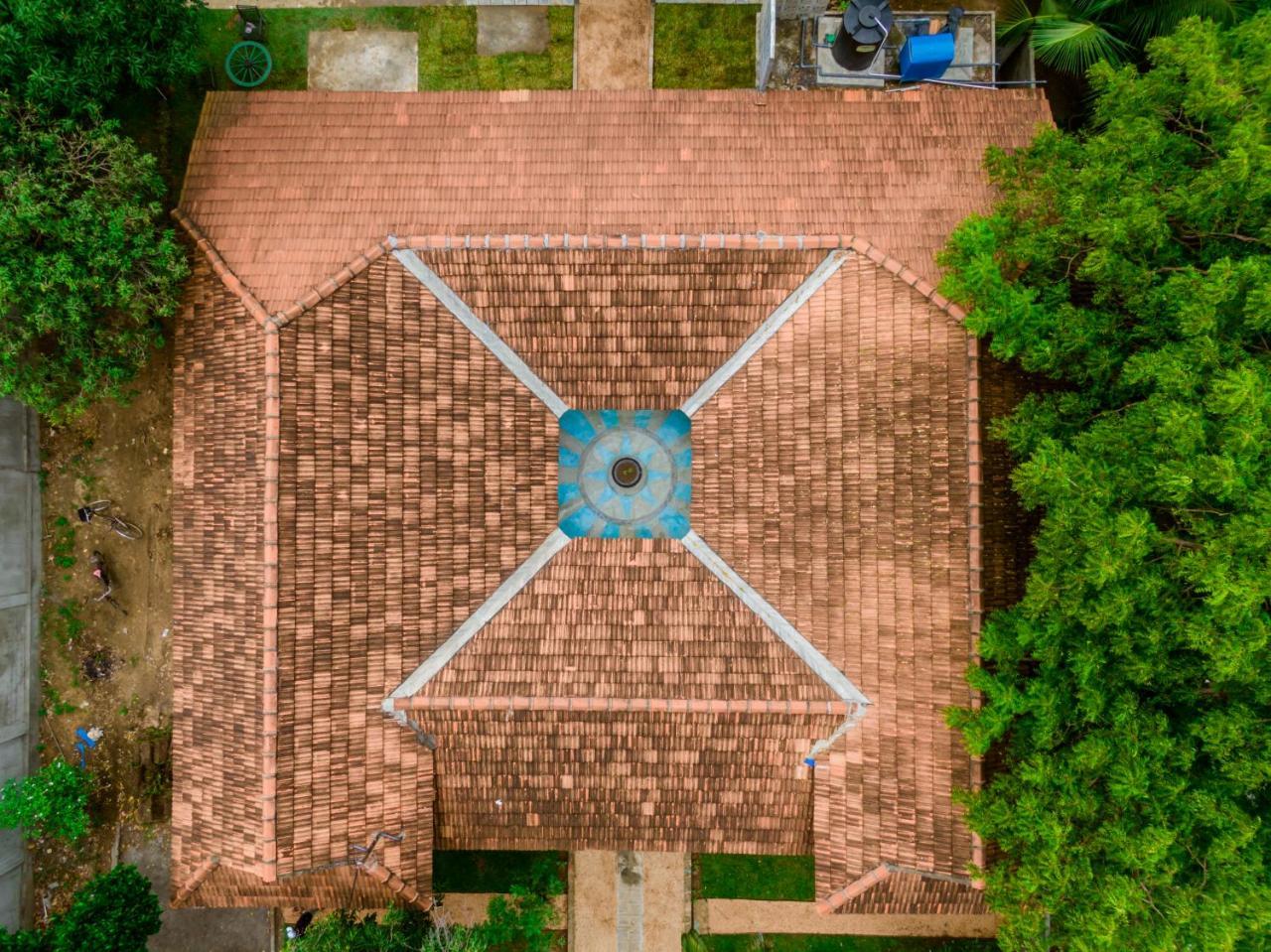 Thambu Illam Hotel จาฟนา ภายนอก รูปภาพ