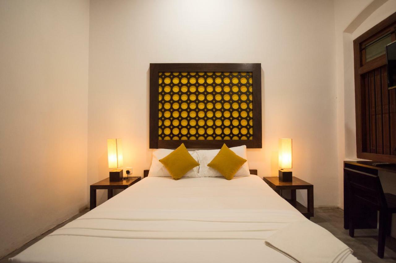 Thambu Illam Hotel จาฟนา ภายนอก รูปภาพ