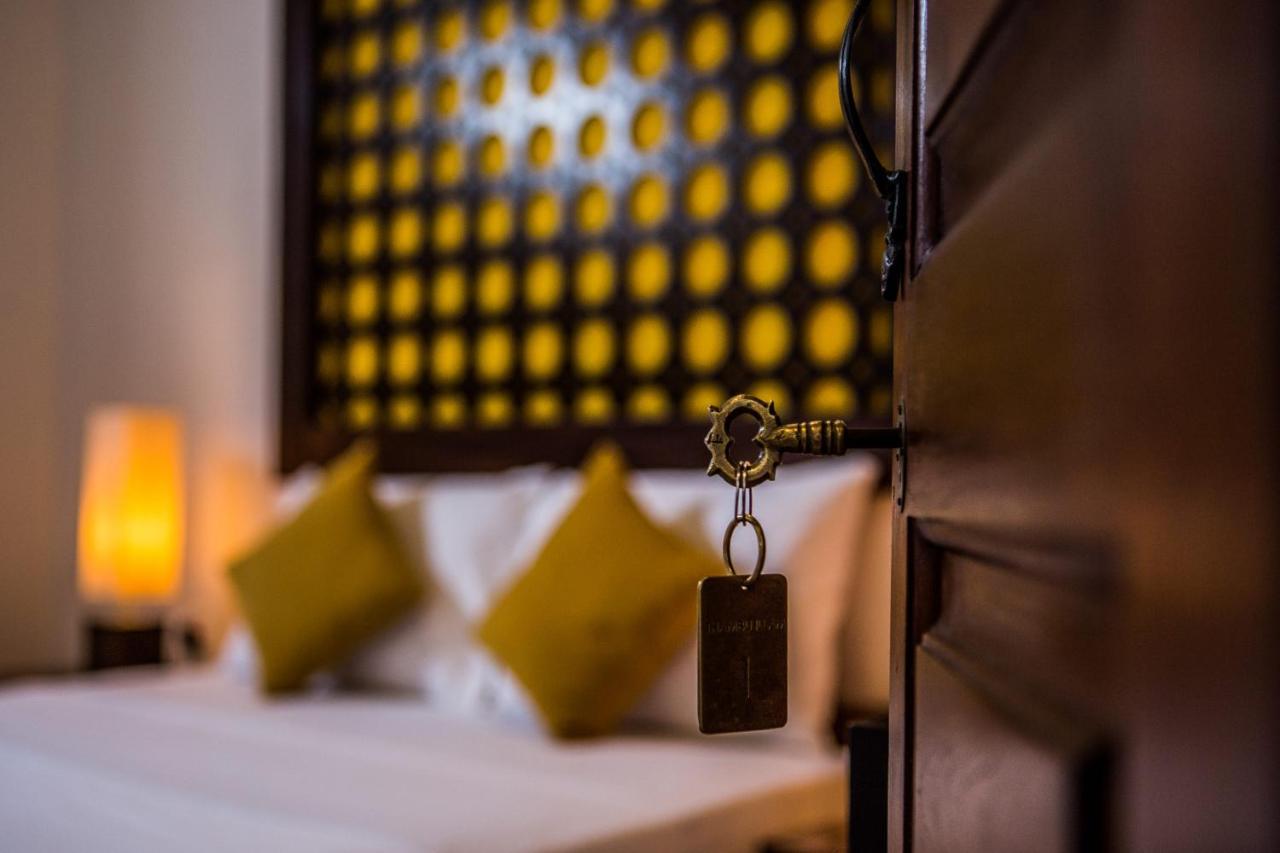 Thambu Illam Hotel จาฟนา ภายนอก รูปภาพ
