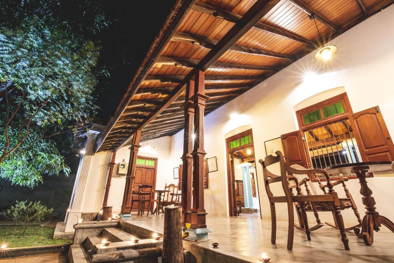 Thambu Illam Hotel จาฟนา ภายนอก รูปภาพ